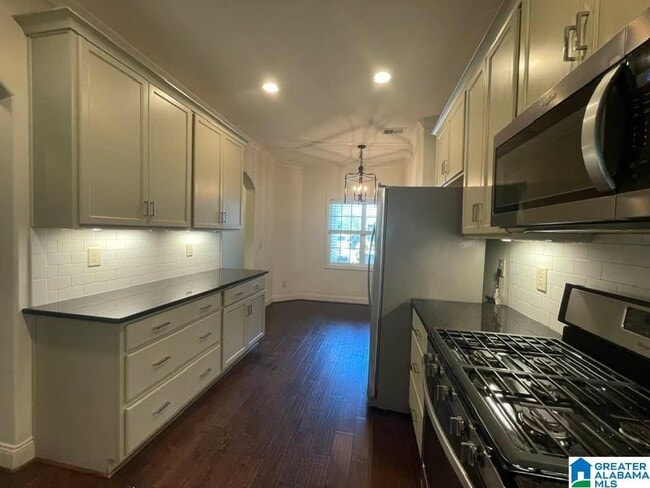 property at 4005 Lennox Rd