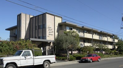 Casa Bret Harte Apartments in Hayward, CA - Building Photo - Building Photo