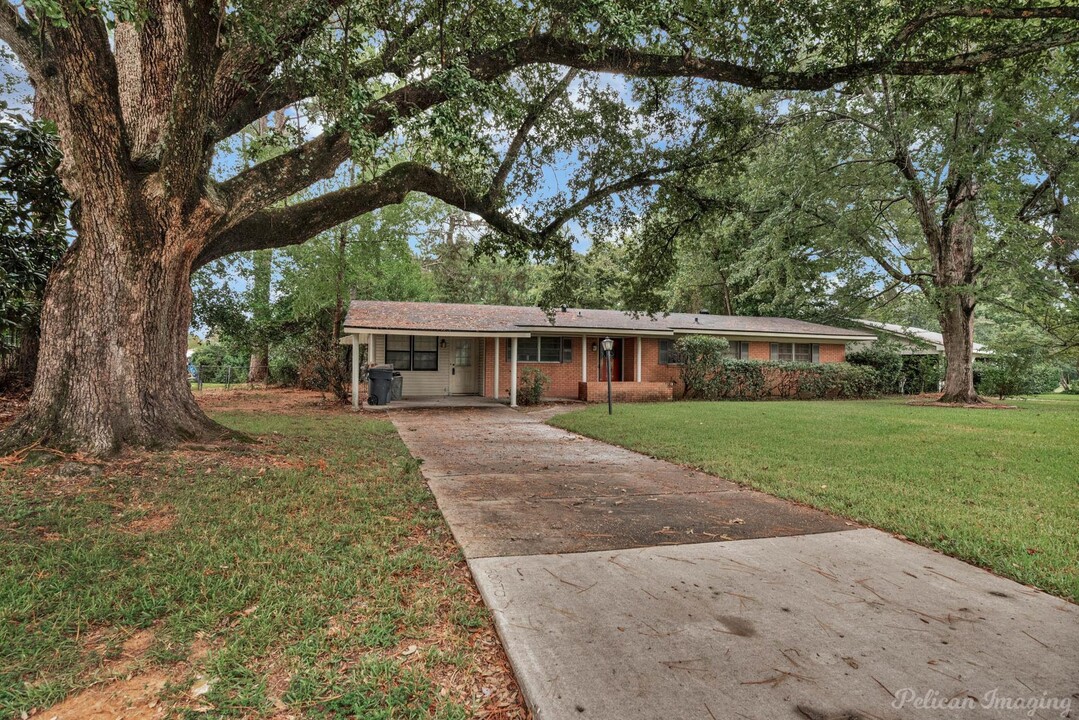 3836 Cornell Dr in Shreveport, LA - Building Photo