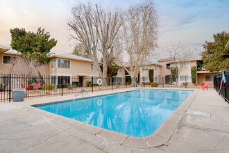 Arbor Garden Senior Apartments in Lancaster, CA - Building Photo - Interior Photo