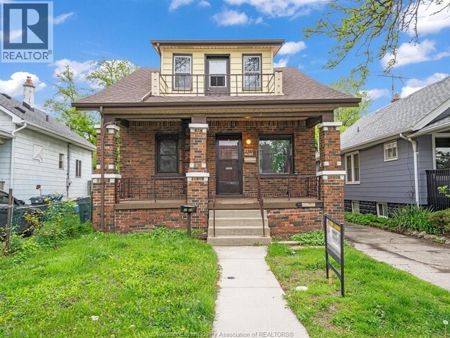 property at 2241 Mercer St