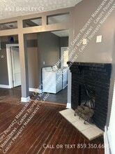 453 Bradley Ct in Lexington, KY - Building Photo - Building Photo