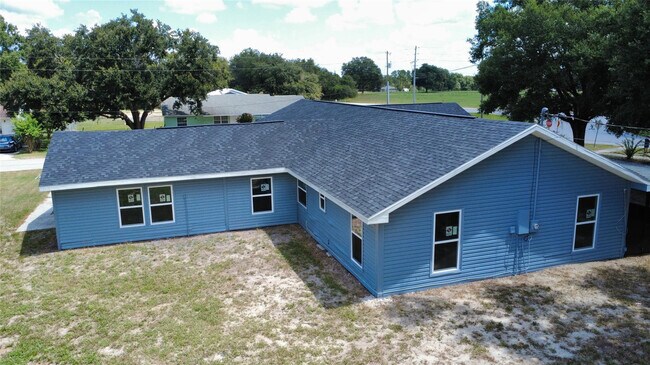 603 N Sunset Ave in Mascotte, FL - Building Photo - Building Photo