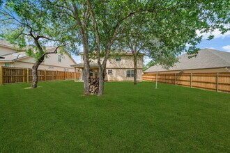 7715 Black Oak Pass in San Antonio, TX - Building Photo - Building Photo