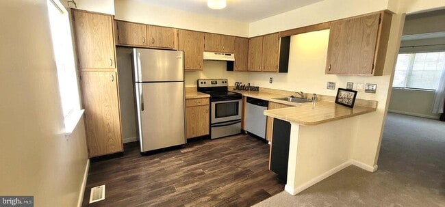 property at 634 Glynlee Ct