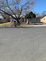 4608 Bundyhill Dr in Austin, TX - Building Photo