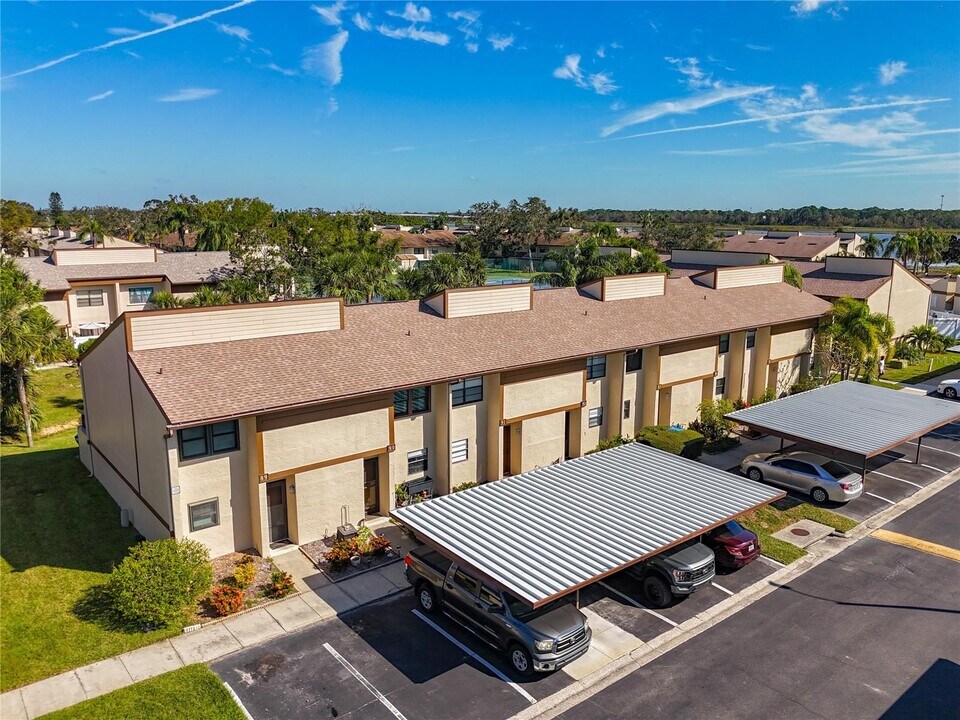 9209 Seminole Blvd in Seminole, FL - Building Photo