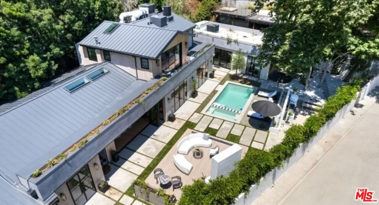 1914 Laurel Canyon Blvd in Los Angeles, CA - Building Photo