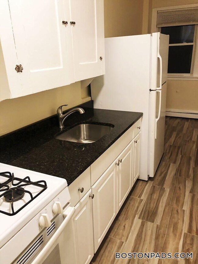 233 Lafayette St in Salem, MA - Foto de edificio - Building Photo