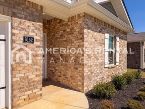 6152 Feather Wy SE in Owens Cross Roads, AL - Building Photo - Building Photo