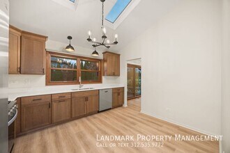 409 Sara Ave in Lemont, IL - Building Photo - Building Photo