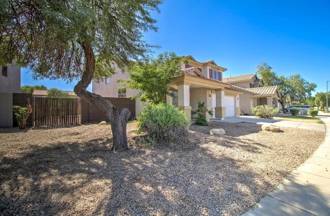 16745 W Fillmore St in Goodyear, AZ - Building Photo - Building Photo