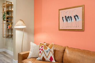 1805 SE Madison St, Unit 102 in Portland, OR - Foto de edificio - Building Photo