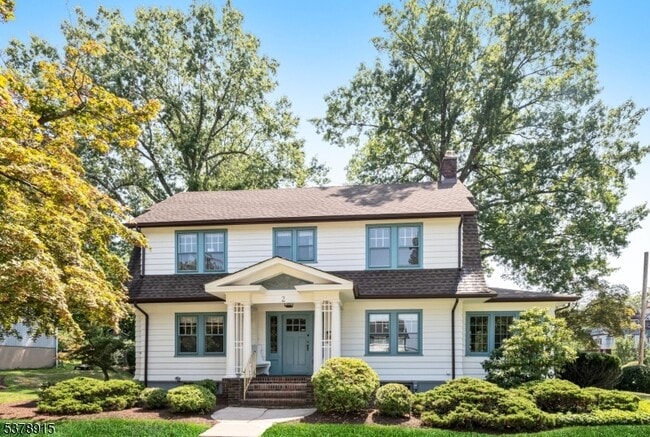 2 Hillside Ave in Caldwell, NJ - Building Photo - Building Photo