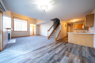 201 Horizon Dr SE in New Prague, MN - Building Photo - Building Photo