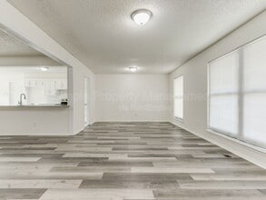 704 Pepperdine Ave in Edmond, OK - Building Photo - Building Photo