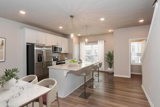 759 Calvin Pk Dr in Ball Ground, GA - Building Photo - Building Photo