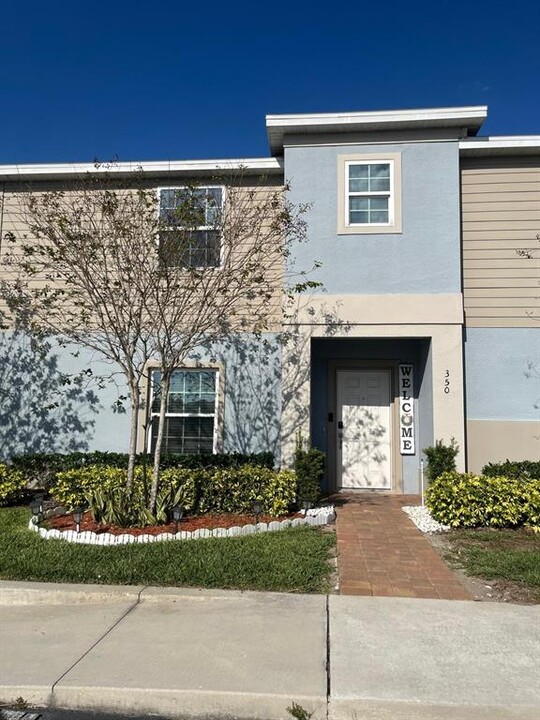 350 Annabelle Way in Davenport, FL - Building Photo