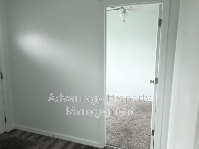property at 281 N Main St