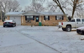 380 Co Rd 1355 in Vinemont, AL - Building Photo