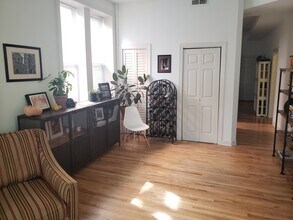 1451 N Maplewood Ave in Chicago, IL - Building Photo - Building Photo