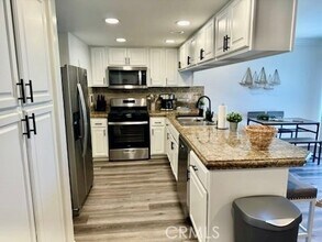 127 29th St, Unit A in Newport Beach, CA - Building Photo - Building Photo