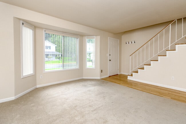 32710 3rd Pl S