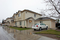 558 Vermont Ave in Turlock, CA - Building Photo - Building Photo