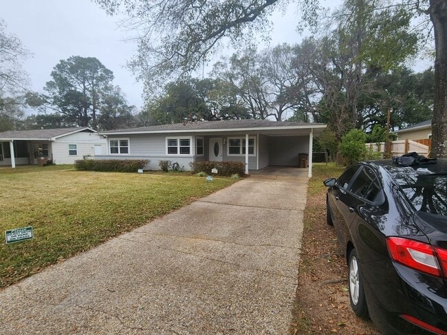 4156 Palmdale Dr in Mobile, AL - Foto de edificio - Building Photo