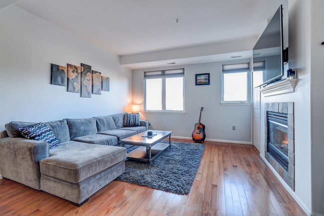 property at 2951 W Riverwalk Cir