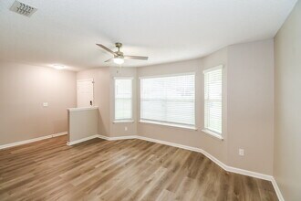 8359 3 Creeks Blvd in Jacksonville, FL - Building Photo - Building Photo