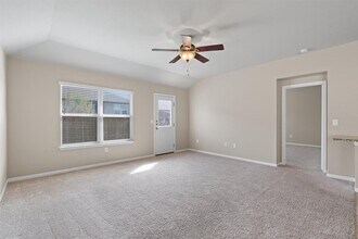 5905 Montrelia Dr in Austin, TX - Building Photo - Building Photo