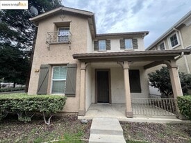 201 Whimbrel Cir in Pittsburg, CA - Building Photo