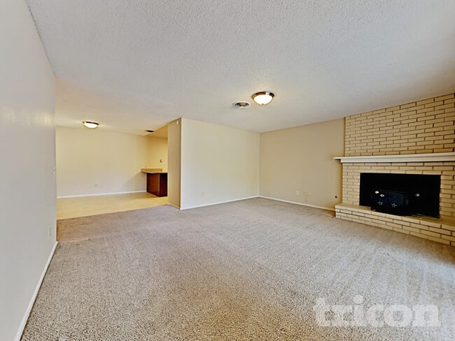 619 E 24th St in Marysville, CA - Building Photo - Building Photo