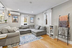 26 Boston St, Unit #1 in Boston, MA - Building Photo