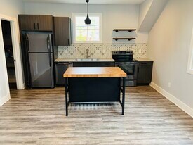 1835 N Pennsylvania St, Unit B in Indianapolis, IN - Building Photo