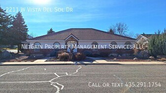 2211 W Vista Del Sol Dr in Cedar City, UT - Building Photo