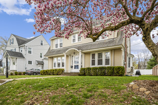 11 Highland Ter, Unit A in Verona, NJ - Building Photo