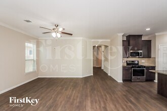 2201 Windy Grove Dr in Texas City, TX - Foto de edificio - Building Photo