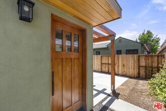 418 N Frederic St in Burbank, CA - Building Photo - Building Photo