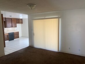 3713 Cardinal Ave in Bakersfield, CA - Building Photo - Building Photo
