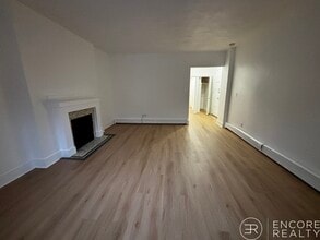 655 Washington St, Unit 1 in Brookline, MA - Foto de edificio - Building Photo