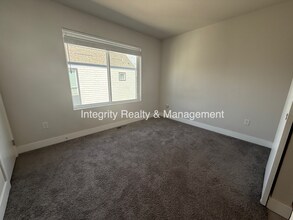 5557 W 10th Ave in Lakewood, CO - Building Photo - Building Photo