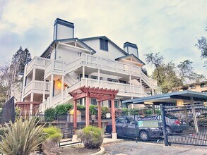 26815 Hayward Blvd in Hayward, CA - Building Photo - Building Photo