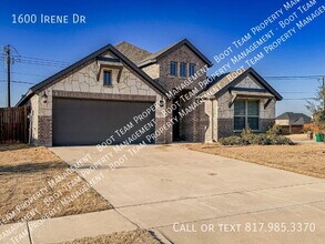 1600 Irene Dr in Burleson, TX - Foto de edificio - Building Photo