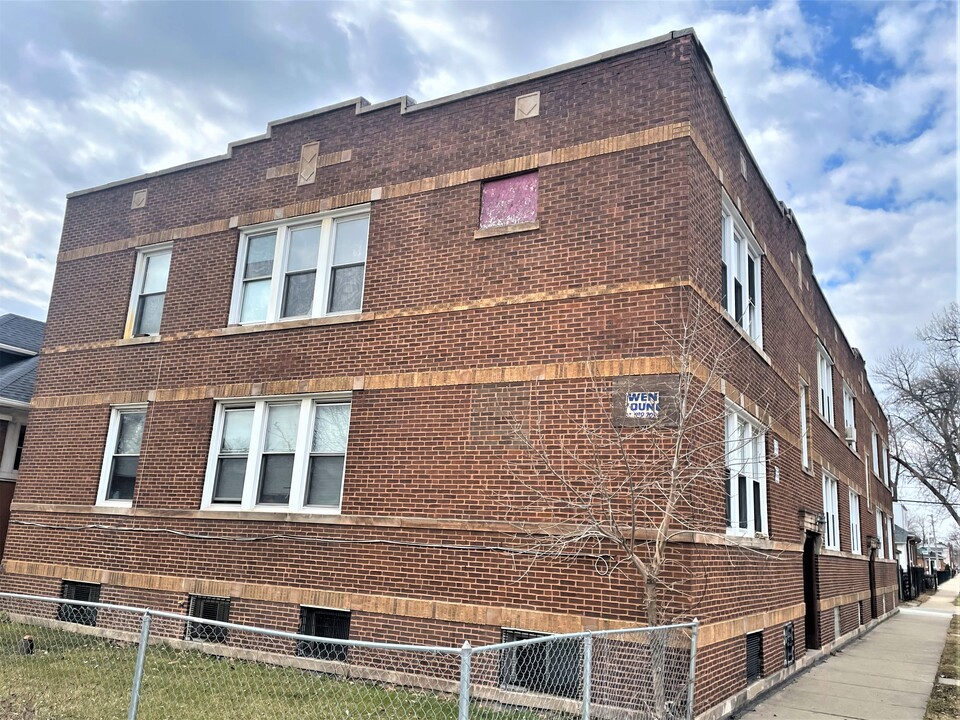 5601 W Le Moyne St in Chicago, IL - Building Photo