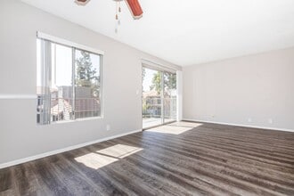 Sierra Vista Apartments in Redlands, CA - Building Photo - Building Photo