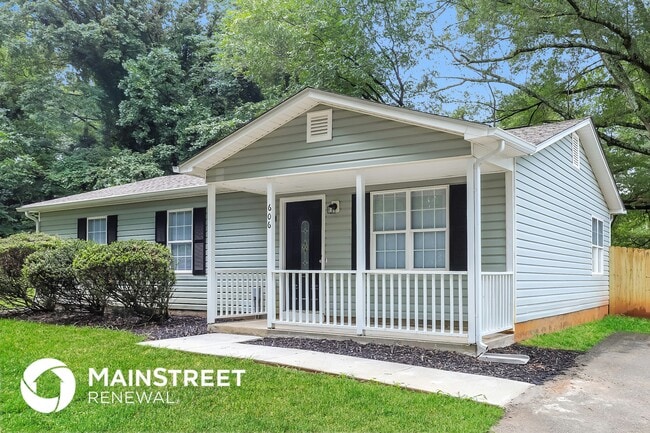 606 Voss St in Winston-Salem, NC - Building Photo - Building Photo