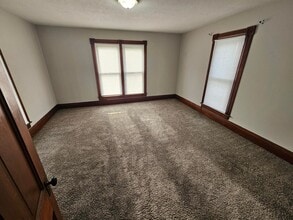 823 N Main St in Lima, OH - Foto de edificio - Building Photo