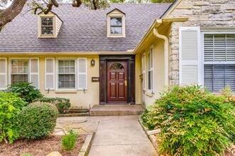 5910 McCommas Blvd in Dallas, TX - Building Photo - Building Photo